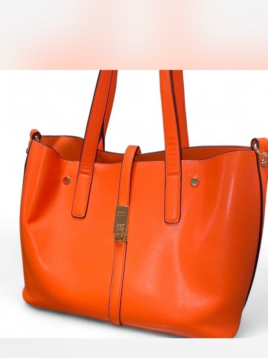 Handbags - Vibrant Large NWOT Tangerine Orange Structured Tote with gold hardware